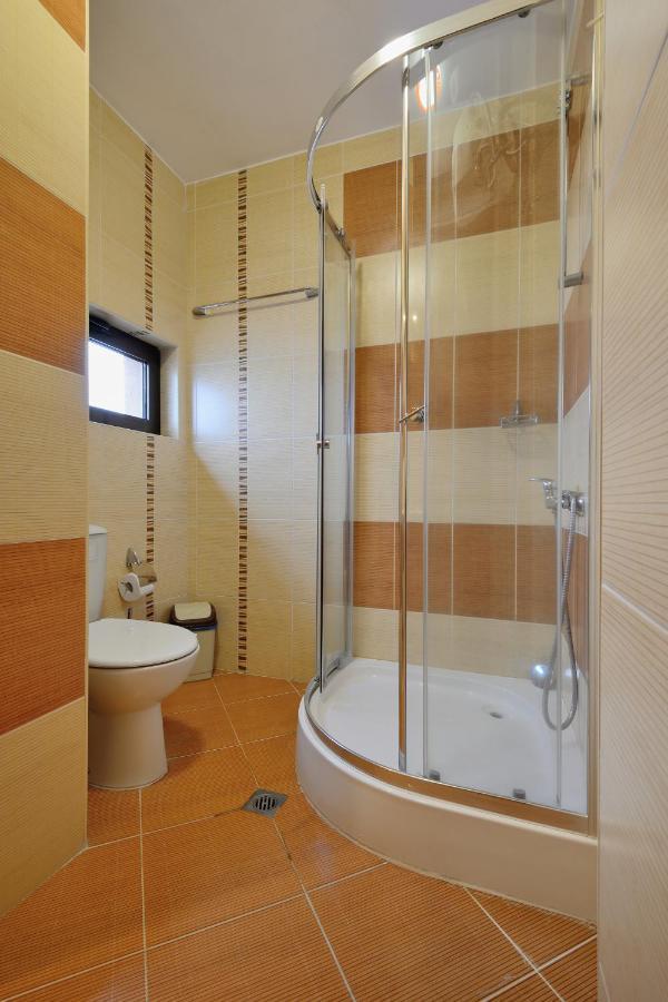 Fantasy Apartaments And Studios Avenue Комплекс Фантазия Хисаря ภายนอก รูปภาพ