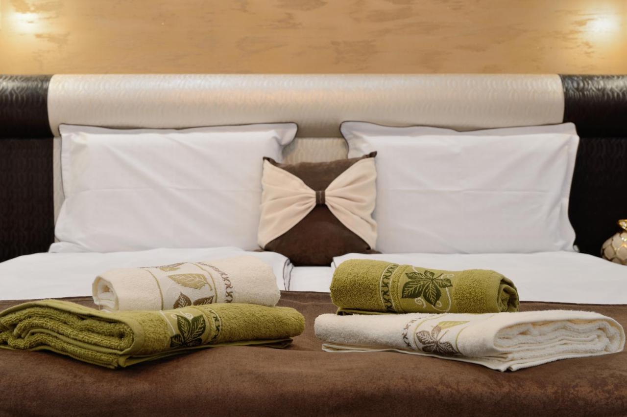Fantasy Apartaments And Studios Avenue Комплекс Фантазия Хисаря ภายนอก รูปภาพ