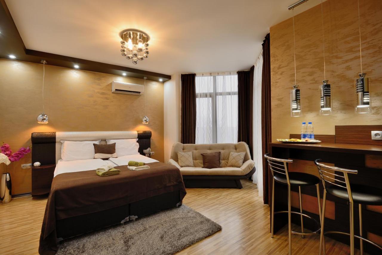 Fantasy Apartaments And Studios Avenue Комплекс Фантазия Хисаря ภายนอก รูปภาพ